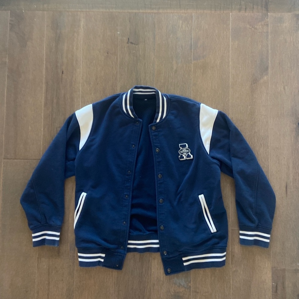 Uniqlo Dark Blue Knit with Light Stripes